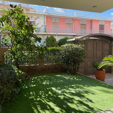 Persephone Stay Inn Elefsína Exteriér fotografie